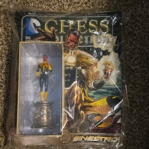 DC Comics Chess Collection Sinestro Figure with Comic Book